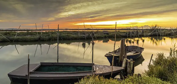 Vista Pôr Sol Uma Lagoa Camargue Reserva Natural Protegida Imagens De Bancos De Imagens