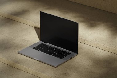 Boş siyah ekran ile açılan dizüstü bilgisayar