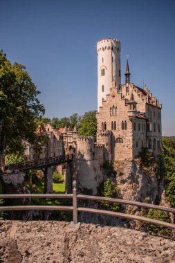 Lichtenstein Şatosu, Baden-Wrttemberg, Almanya Baharda