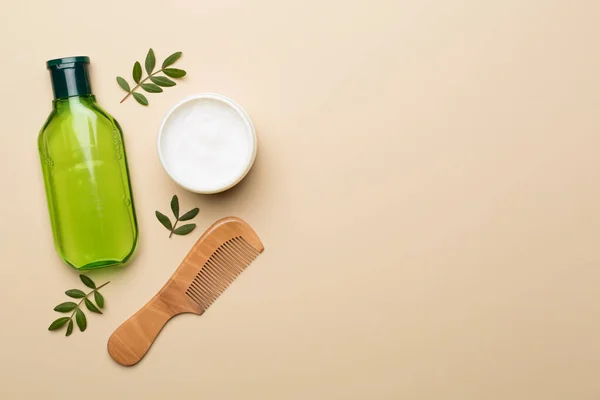 Shampoo Mask Herbal Extract Comb Color Background Top View — Foto de Stock