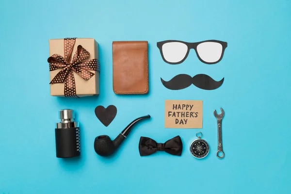 Happy Father Day Inscription Different Gifts Color Background Top View — Zdjęcie stockowe