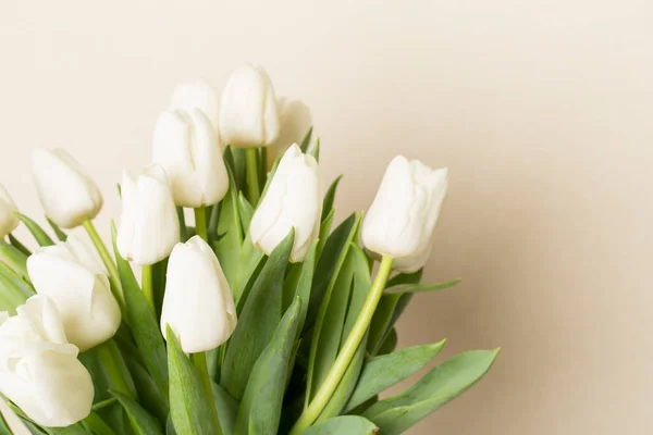 Квіти Тюльпанів Вазі Дерев Яному Столі Вид Крупним Планом — стокове фото