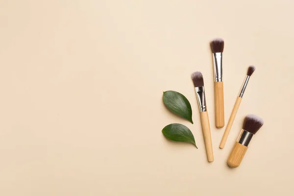 Natural Biodegradable Makeup Brushes Color Background Top View — Fotografia de Stock