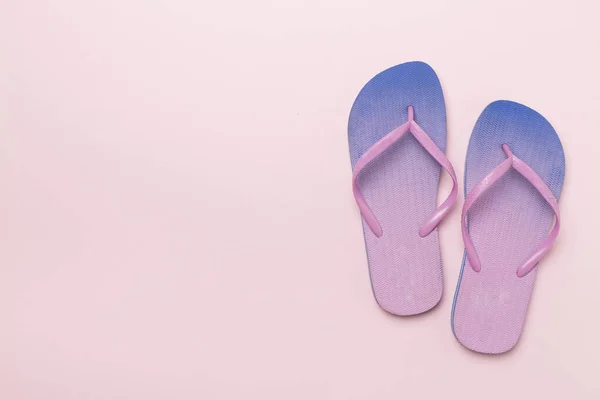 Bright Flip Flops Color Background Top View — Stock Photo, Image