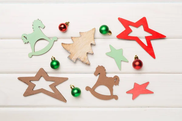 Dřevěné Vánoční Hračky Dřevěném Pozadí Pohled Shora — Stock fotografie