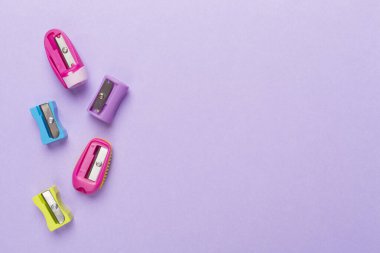 Renk arka planında farklı keskinleştiriciler, üst görünümde