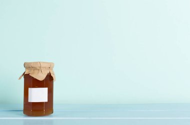 Masada ballı kavanoz. Tasarımı düzenle