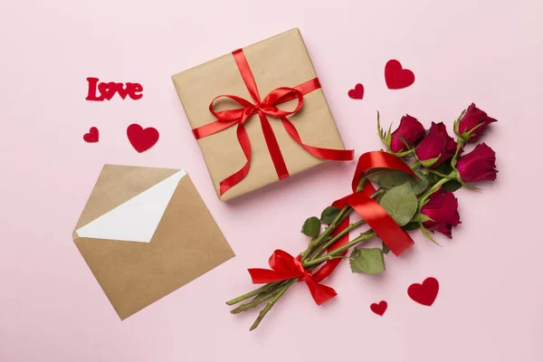 Valentines Day Gift Box Red Roses Color Background Top View — 스톡 사진