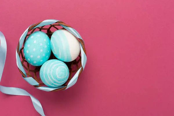 Renkli Arka Planda Mavi Paskalya Yumurtaları Üst Görünüm Telifsiz Stok Imajlar