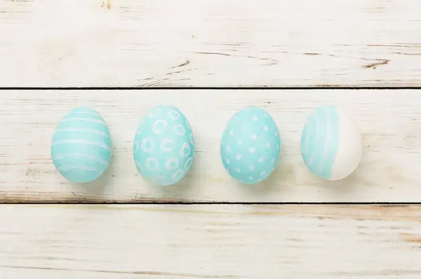 Ahşap Arka Planda Mavi Paskalya Yumurtaları Üst Manzara Telifsiz Stok Fotoğraflar