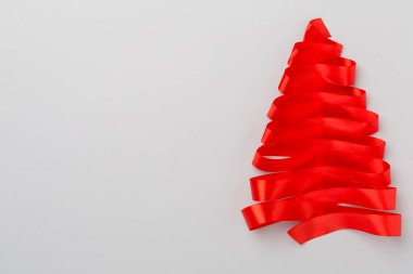 Renk arkaplan, üst, görünüm üzerinde yaratıcı el yapımı Noel ağacı