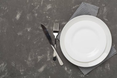 Beton zemin üzerinde en küçük tablo ayarı, en üst görünüm