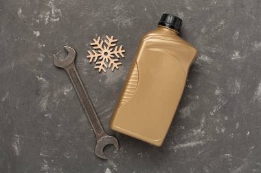 Somut arka planda otomobil ürünleri ve araçları, üst görünüm