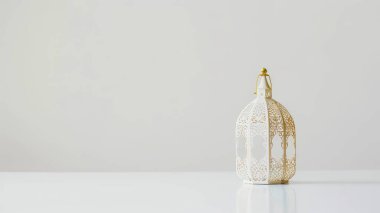 İslami dekorasyon arka planı fener ve hilal ay lüks tarzı, ramazan kareem, mawlid, iftar, İsrail miraj, bayram al fitr adha, muharram, kopya uzay metin alanı, 3D illüstrasyon.