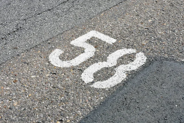 Painted Road Sign Shows Road Mileage — Stock Photo, Image