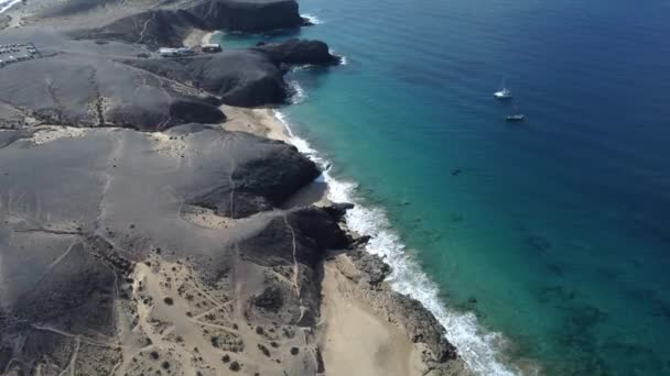 Lanzarote的Playa Blanca的Papagayo海滩 无人驾驶飞机视图 — 图库视频影像