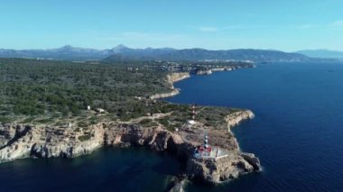 Mayorka 'daki Cala Figuera Deniz Feneri' nin havadan görünüşü