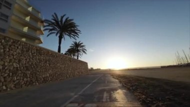 Pov Sabah Gündoğumu bisikleti Can Pastilla plajı, Palma de Mallorca