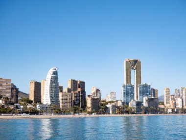 Benidorm Intempo 'daki Poniente Sahili ve Delfin Kulesi gökdelenleri