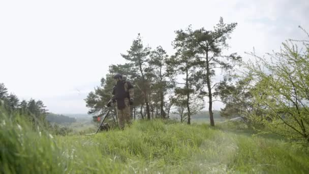 Mine Clearance Military Service Soldier Using Mine Detector Neutralizing Mines — Stock Video