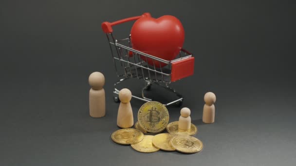 Bitcoin Dourado Figuras Madeira Coração Vermelho Carrinho Fundo Cinza Btc — Vídeo de Stock