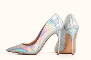 Sandaletlerin tazminatı.