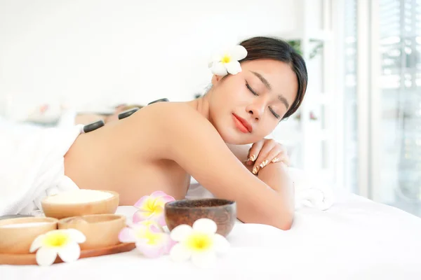 Güzellik Masajı Sağlıklı Sağlık Vücut Kadınlar Için Tayland Spa Terapisi — Stok fotoğraf