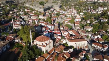 Dünya mirası listesinde yer alan ve yerel mimari özellikleriyle göze çarpan Safranbolu kentinin görüntüleri.