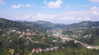 Türkiye 'nin Rize ilçesine bağlı köylerin hava görüntüleri.