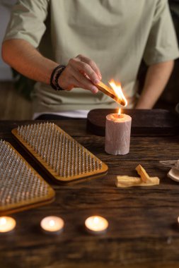 Rahatlama ve meditasyon için sandal ağacı, meditasyon konsepti
