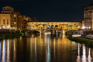 Floransa 'daki Ponte vecchio, İtalya.