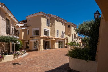 Porto Cervo manzaralı, İtalya 'nın kuzeyinde, Sardunya' da bir sahil beldesi. Sardunya Merkezi.
