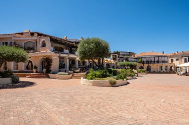 Porto Cervo manzaralı, İtalya 'nın kuzeyinde, Sardunya' da bir sahil beldesi. Sardunya Merkezi.
