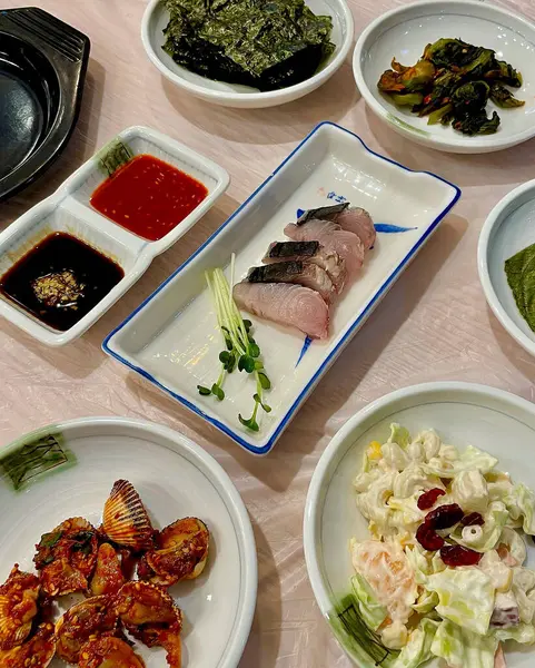 Lezzetli Asya yemeklerinin yakın görüntüsü