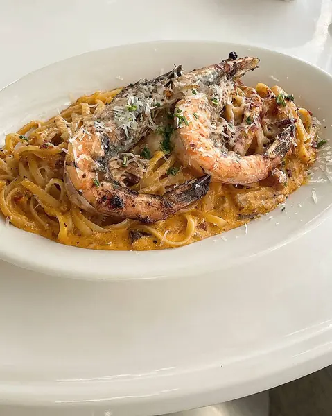 Masada deniz mahsullü spagetti..