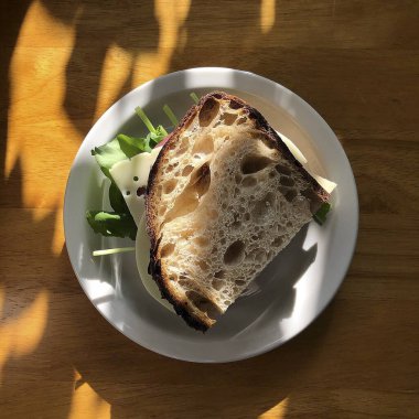 Masada ekmek ve tereyağı