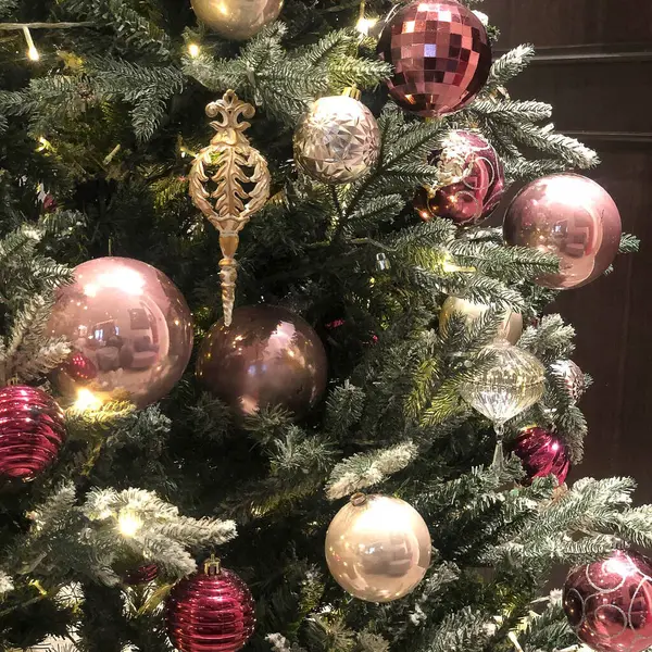 Süslü Noel ağacı