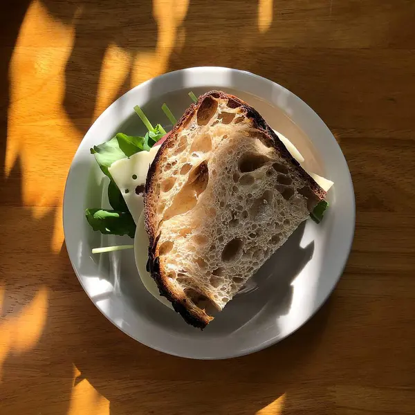 Masada ekmek ve tereyağı