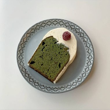 Kremalı ve naneli çikolatalı kek..