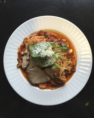 sebzeli makarna spagetti