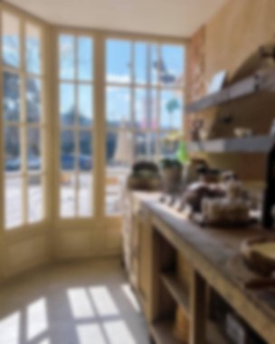 İçerisi bulanık. Kahve dükkanı ve resterant. 