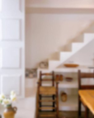 İçerisi bulanık. Kahve dükkanı ve resterant. 