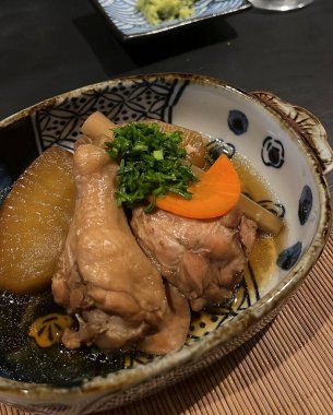 Sebzeli ve baharatlı tavuk