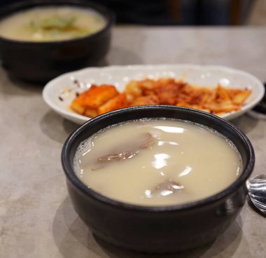 Lezzetli Asya yemeklerinin yakın görüntüsü