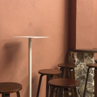 Modern bir otelin içinde.