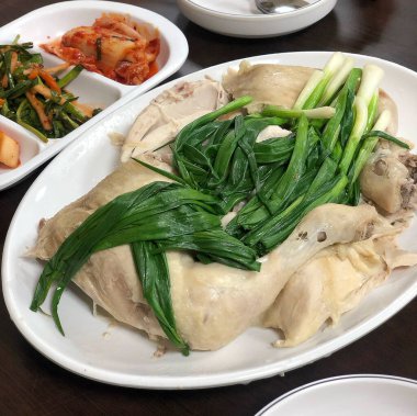 Lezzetli Asya yemeklerinin yakın görüntüsü