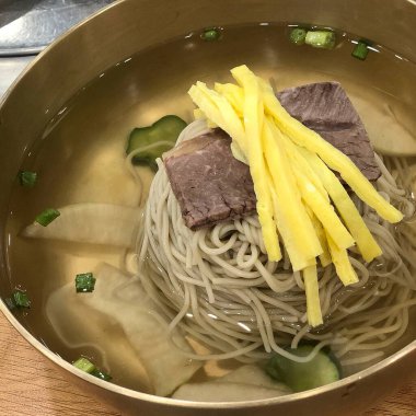 Kore usulü etli erişte.