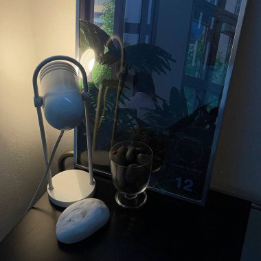 Modern bir otelin içinde.