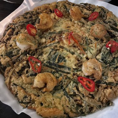 Lezzetli Asya yemeklerinin yakın görüntüsü