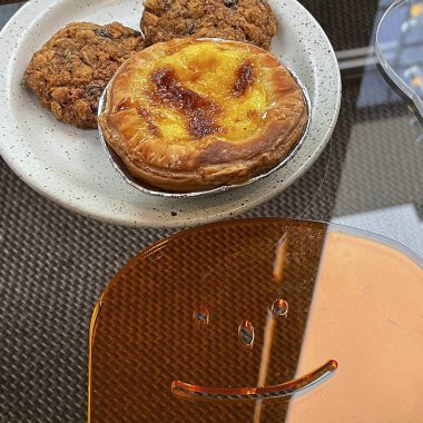 Masadaki lezzetli ve güzel yemek.